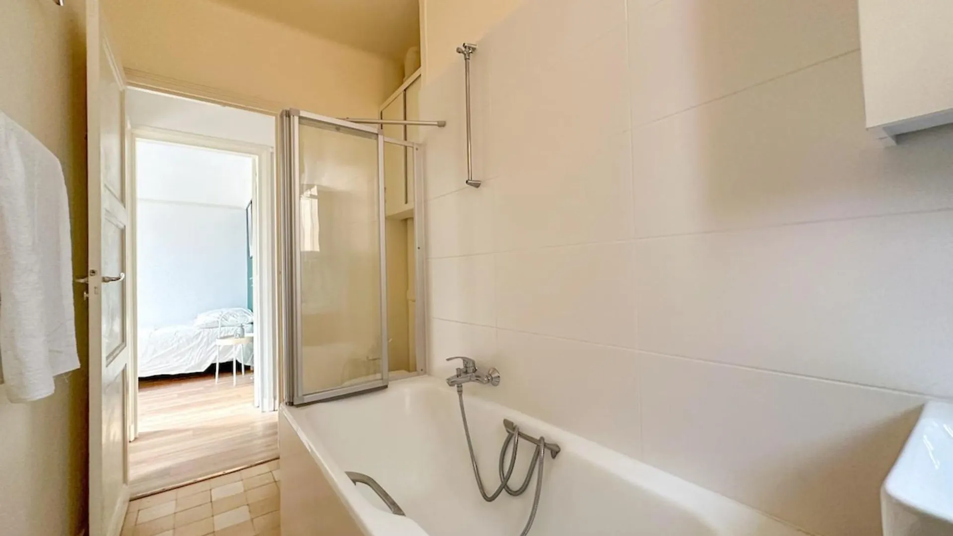 Flexliving - Whole Flate - Entrepreneur Apartment Paris France